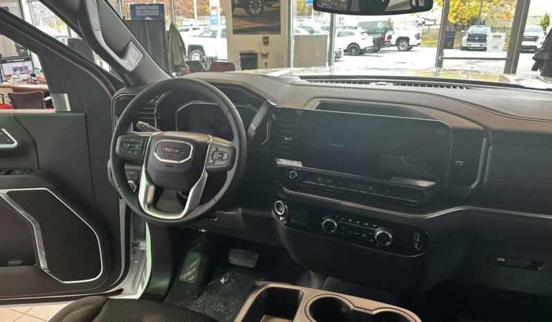 2026 GMC Sierra 2500 Crew Cab Standard full