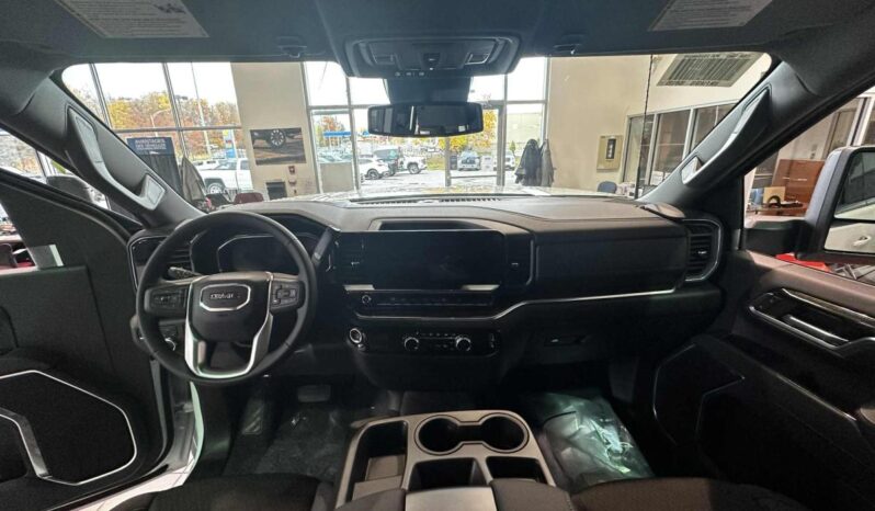 2026 GMC Sierra 2500 Crew Cab Standard full