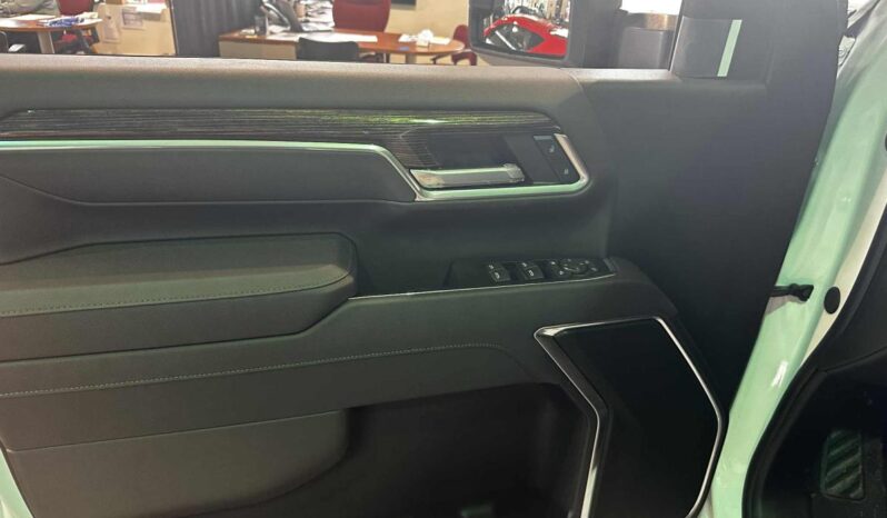 2026 GMC Sierra 2500 Crew Cab Standard full