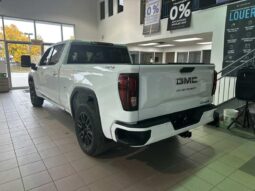 2026 GMC Sierra 1500 Crew Cab Standard full