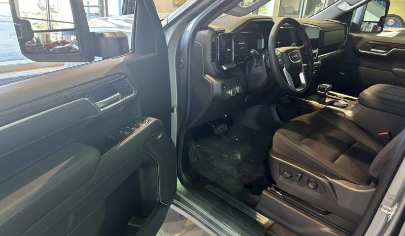 
								2026 GMC Sierra 1500 Crew Cab Standard full									