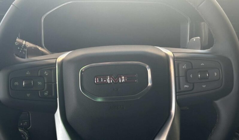 2026 GMC Sierra 1500 Crew Cab Standard full