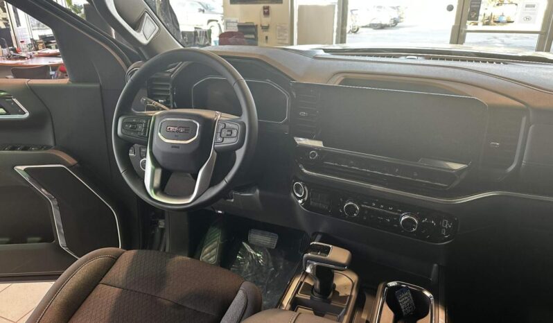 2026 GMC Sierra 1500 Crew Cab Standard full