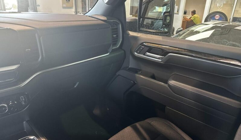 2026 GMC Sierra 1500 Crew Cab Standard full