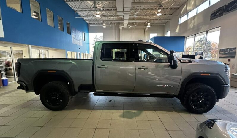 
								2026 GMC Sierra 2500 Crew Cab Standard full									