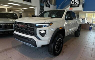 2026 GMC Canyon Crew Cab Short Box 4-Wheel Drive AT4