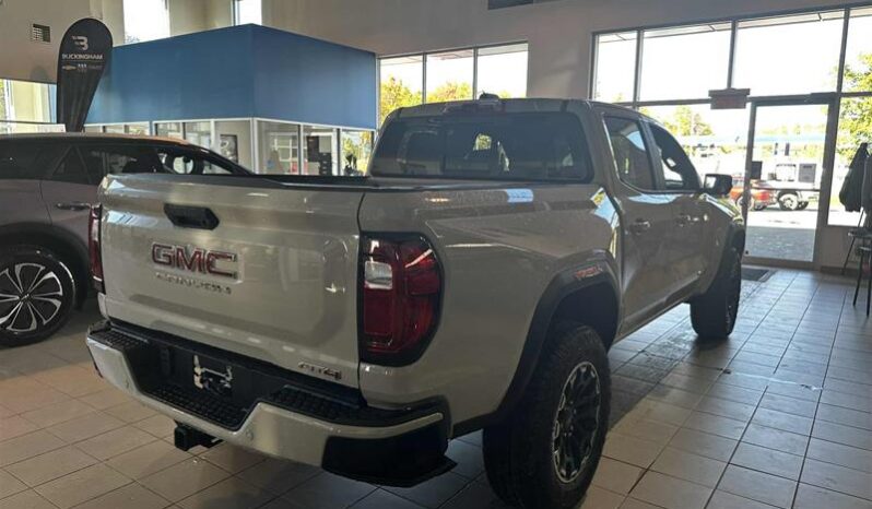 
								2026 GMC Canyon Crew Cab Short Box 4-Wheel Drive AT4 full									