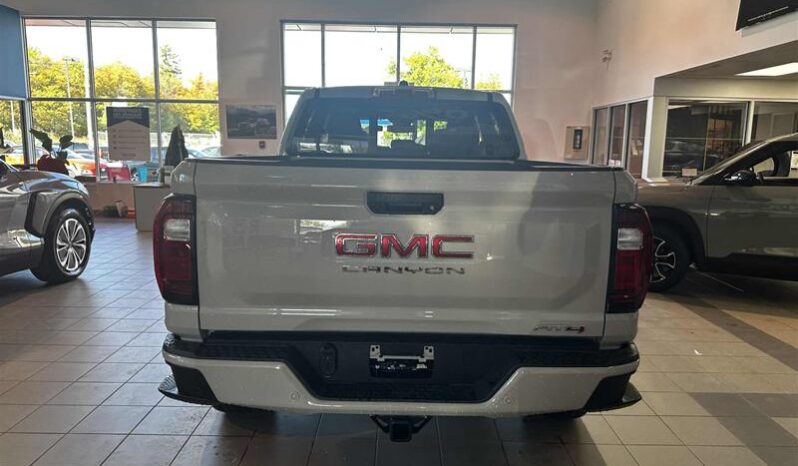 
								2026 GMC Canyon Crew Cab Short Box 4-Wheel Drive AT4 full									