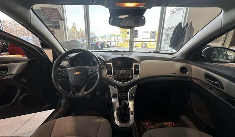 
								2015 Chevrolet Cruze Lt Turbo full									