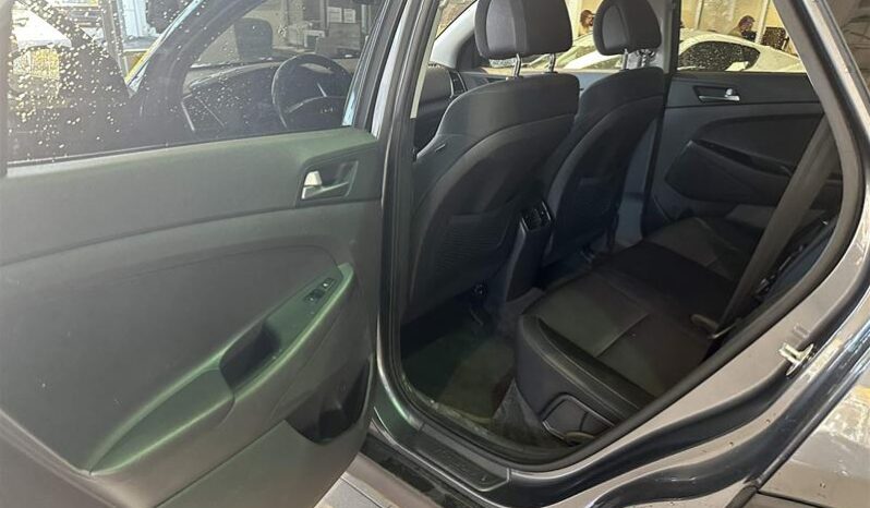 
								2016 Hyundai Tucson FWD 2.0L Premium full									