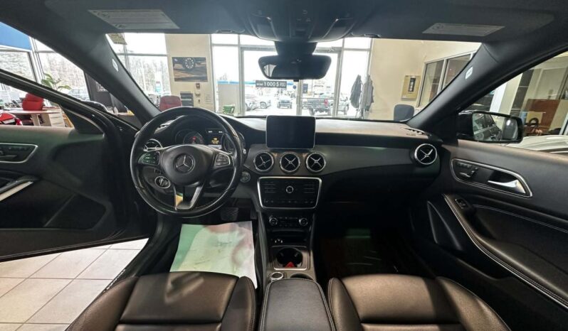 
								2016 Mercedes-Benz GLA250 Awd Suv full									