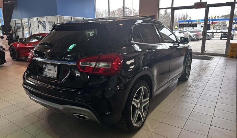 
								2016 Mercedes-Benz GLA250 Awd Suv full									