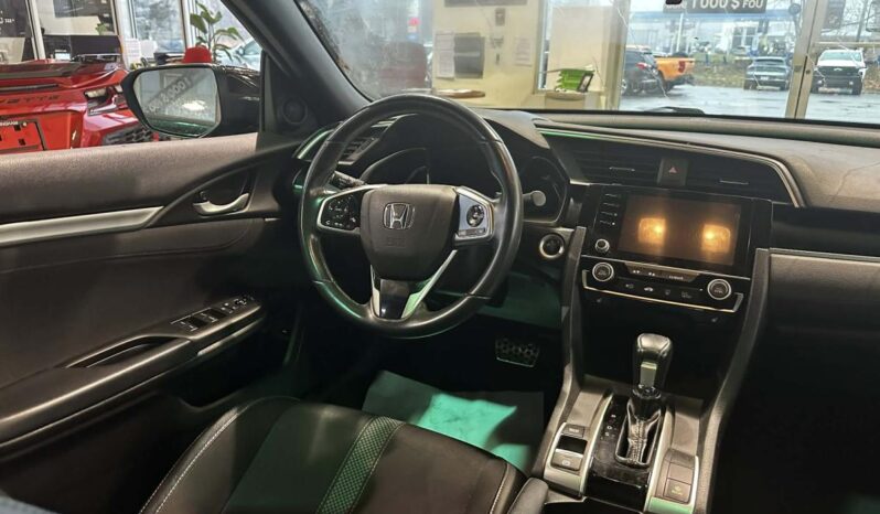 
								2021 Honda Civic Sedan Sport Cvt full									