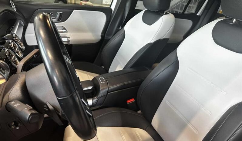 
								2021 Mercedes-Benz GLB250 Awd Suv full									