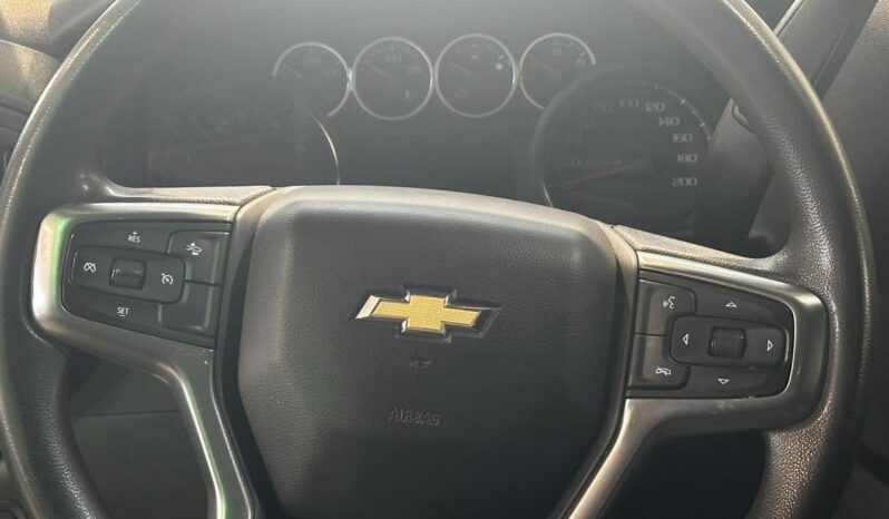 
								2023 Chevrolet Silverado 2500 Crew 4×4 Custom full									