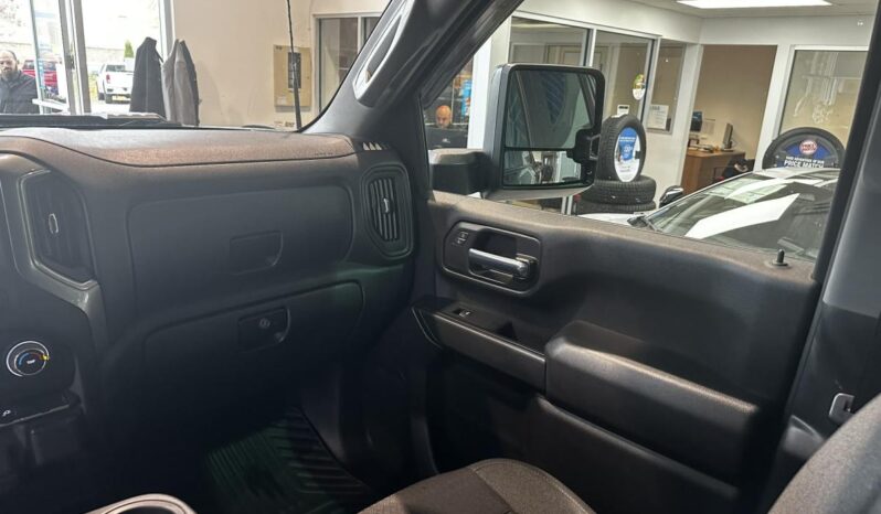 
								2023 Chevrolet Silverado 2500 Crew 4×4 Custom full									