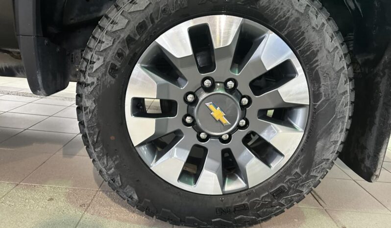 
								2023 Chevrolet Silverado 2500 Crew 4×4 Custom full									