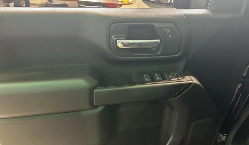 
								2023 Chevrolet Silverado 2500 Crew 4×4 Custom full									