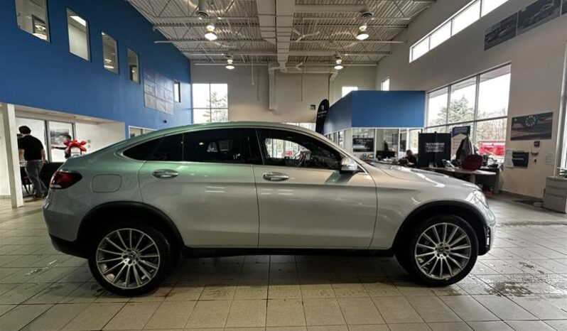 
								2023 Mercedes-Benz GLC300 Awd Coupe full									