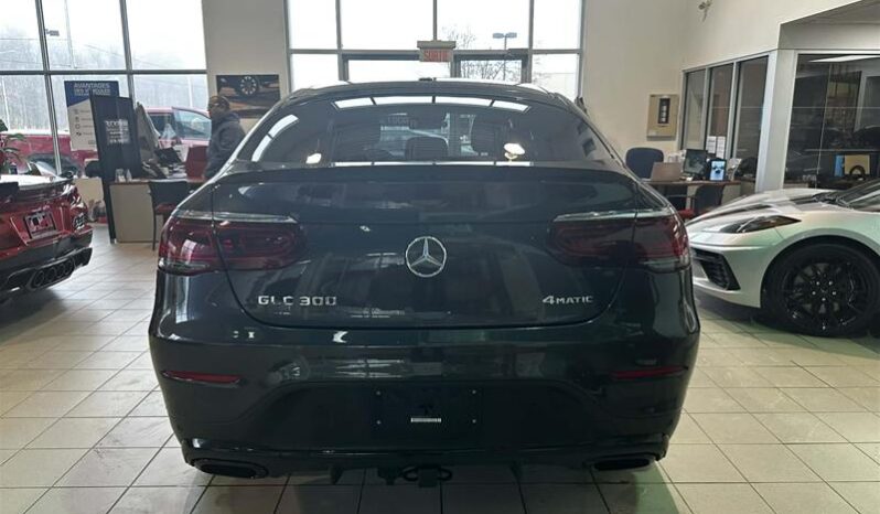 
								2023 Mercedes-Benz GLC300 Awd Coupe full									
