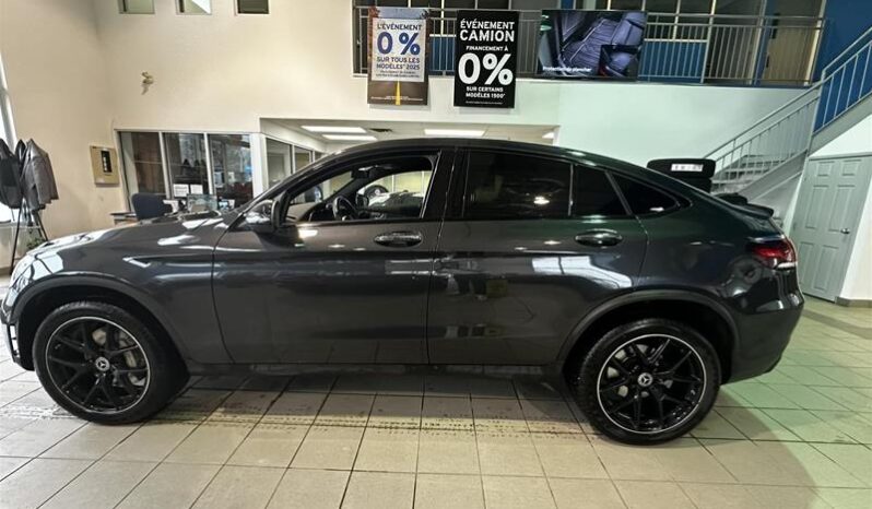 
								2023 Mercedes-Benz GLC300 Awd Coupe full									