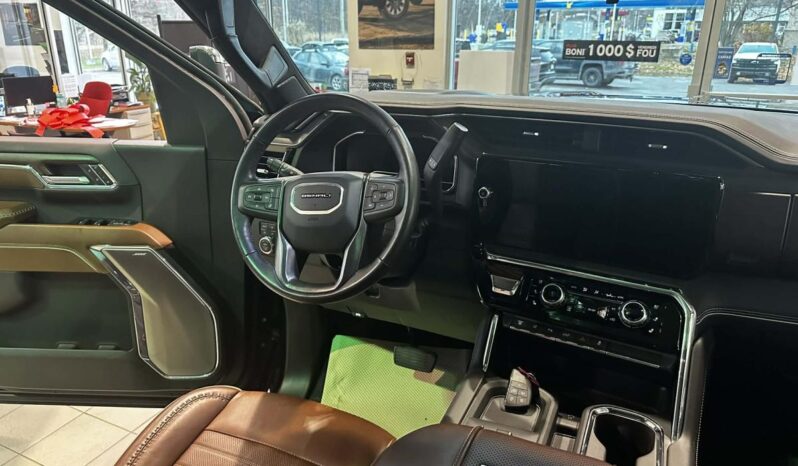 
								2024 GMC Sierra 3500 4wd Crew Cab Long full									