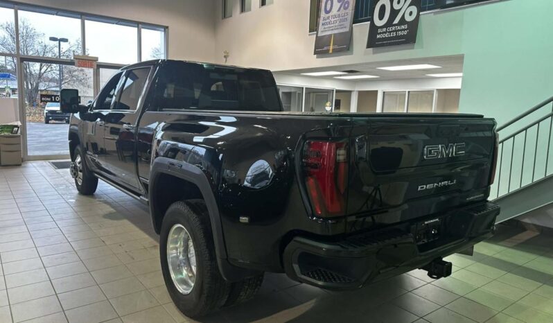
								2024 GMC Sierra 3500 4wd Crew Cab Long full									