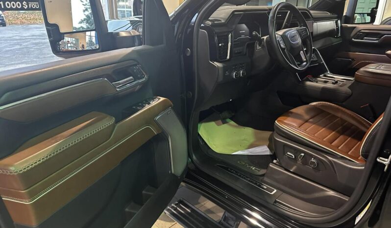 
								2024 GMC Sierra 3500 4wd Crew Cab Long full									