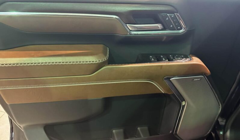 
								2024 GMC Sierra 3500 4wd Crew Cab Long full									