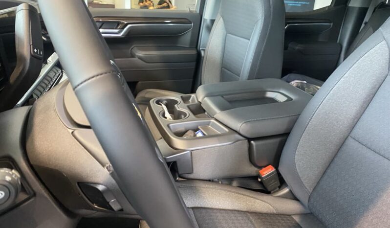 
								2025 Chevrolet Silverado 1500 Crew Cab Standard full									