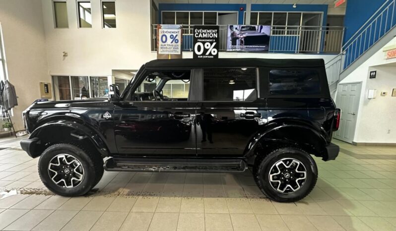 
								2025 Ford Bronco Outer Banks 4 Door full									