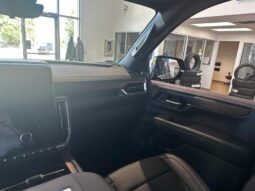 
										2025 GMC Yukon 4wd 4dr Denali full									