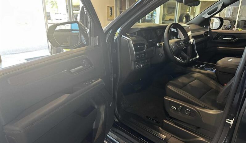 
								2025 GMC Yukon 4wd 4dr Denali full									