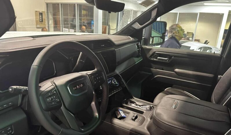 
								2026 GMC Sierra 2500 Crew Cab Standard full									