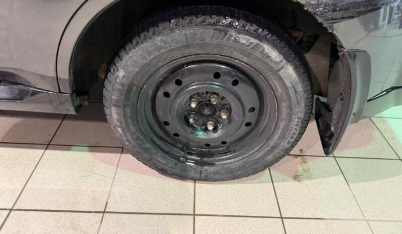 
								2009 Mitsubishi Outlander Es 2wd Cvt full									