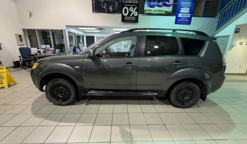 
								2009 Mitsubishi Outlander Es 2wd Cvt full									