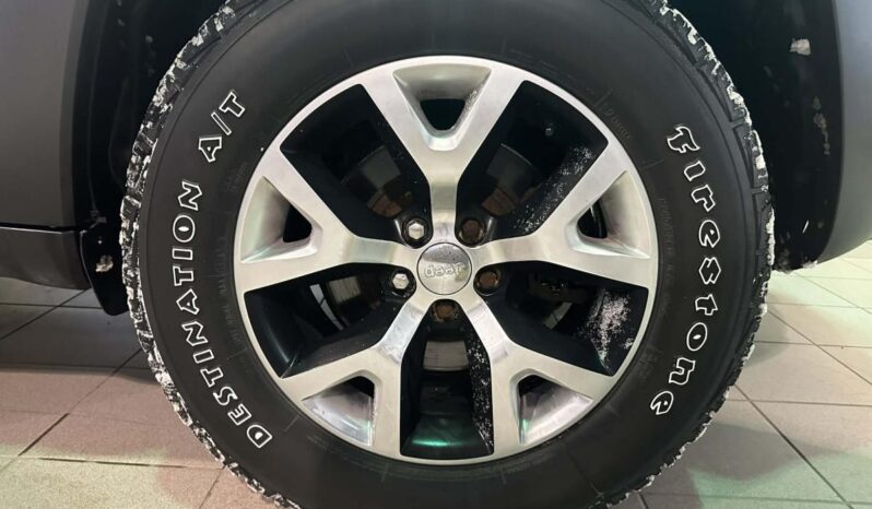 
								2015 Jeep Cherokee 4×4 Trailhawk full									