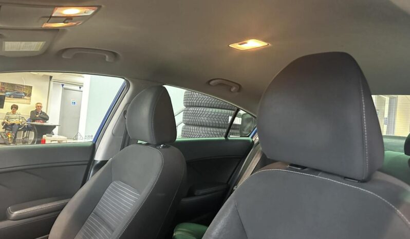 
								2017 Kia Forte Lx – At full									