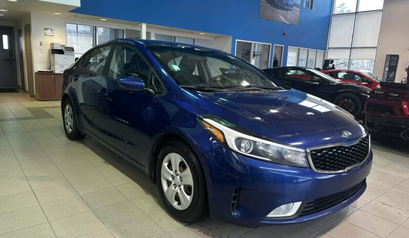 
								2017 Kia Forte Lx – At full									