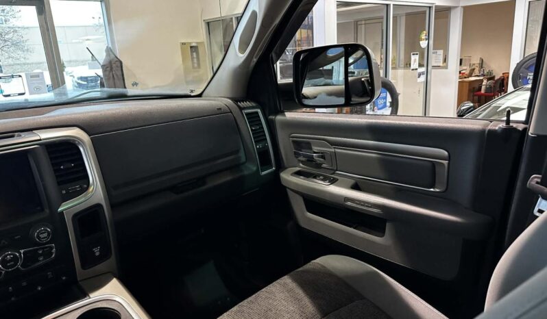 
								2019 RAM 1500 Slt 140.5″ Wb full									