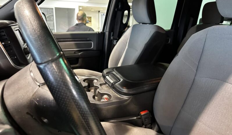 
								2021 RAM 2500 Big Horn 169″ Wb 8 full									