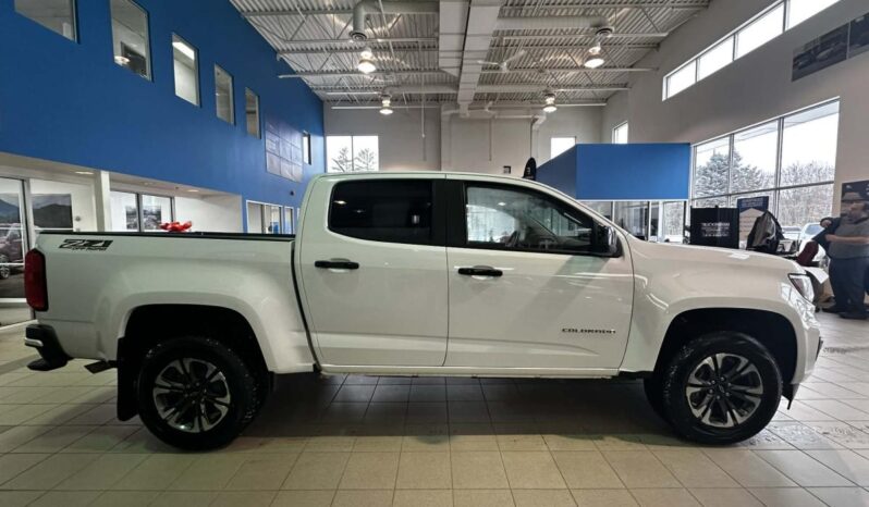 
								2022 Chevrolet Colorado Crew 4×4 Z71 Short full									