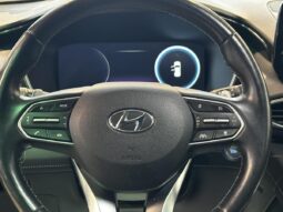 
										2022 Hyundai Santa Fe Plug-In Hybrid Luxury full									