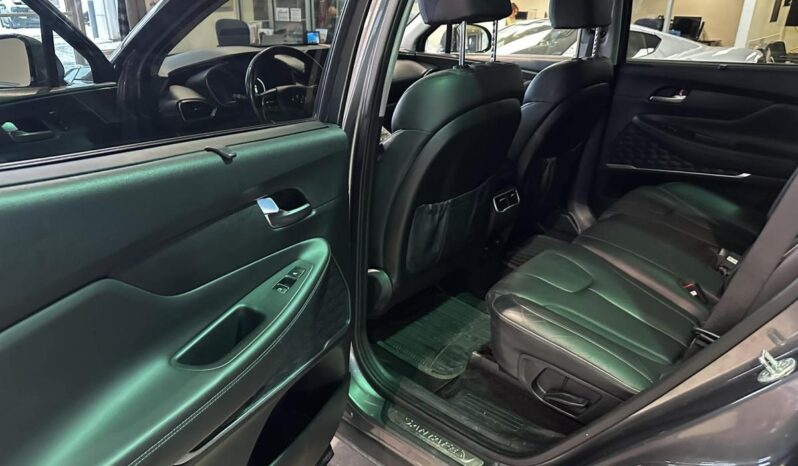 
								2022 Hyundai Santa Fe Plug-In Hybrid Luxury full									