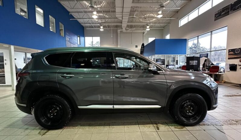 
								2022 Hyundai Santa Fe Plug-In Hybrid Luxury full									