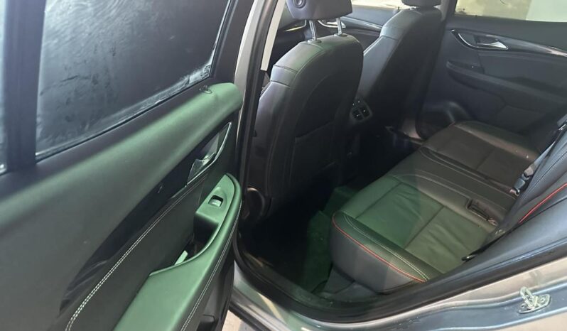 
								2023 Buick Envision Essence Awd full									