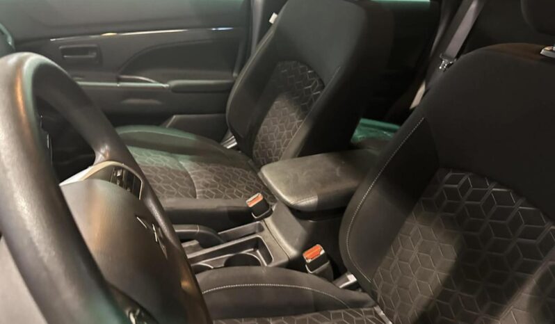 
								2024 Mitsubishi RVR Se Awc full									