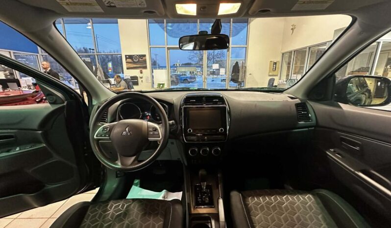 
								2024 Mitsubishi RVR Se Awc full									