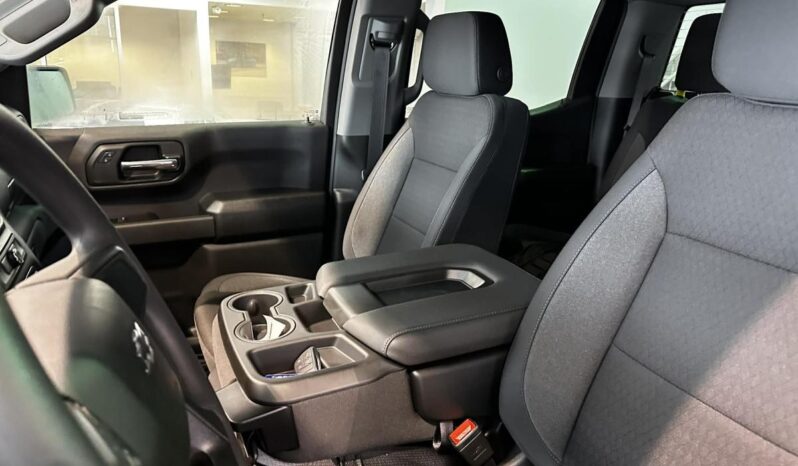 
								2026 Chevrolet Silverado 1500 Crew Cab Standard full									