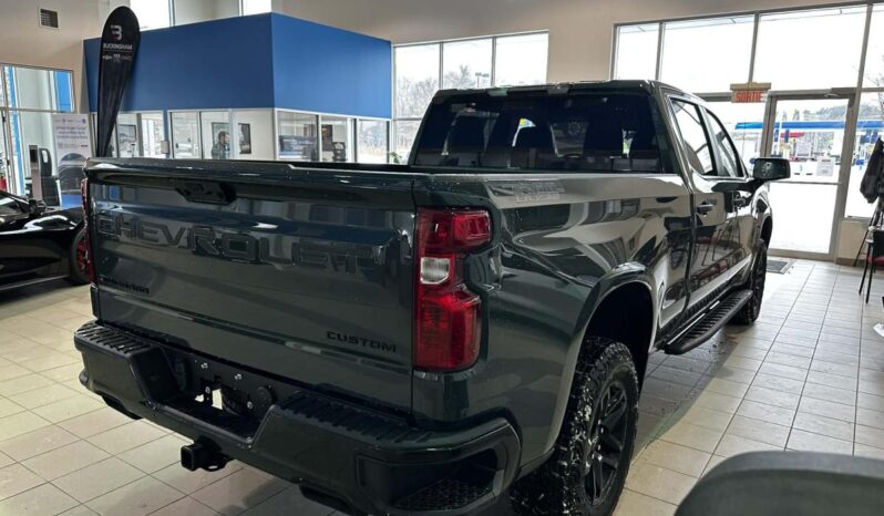 
								2026 Chevrolet Silverado 1500 Crew Cab Standard full									